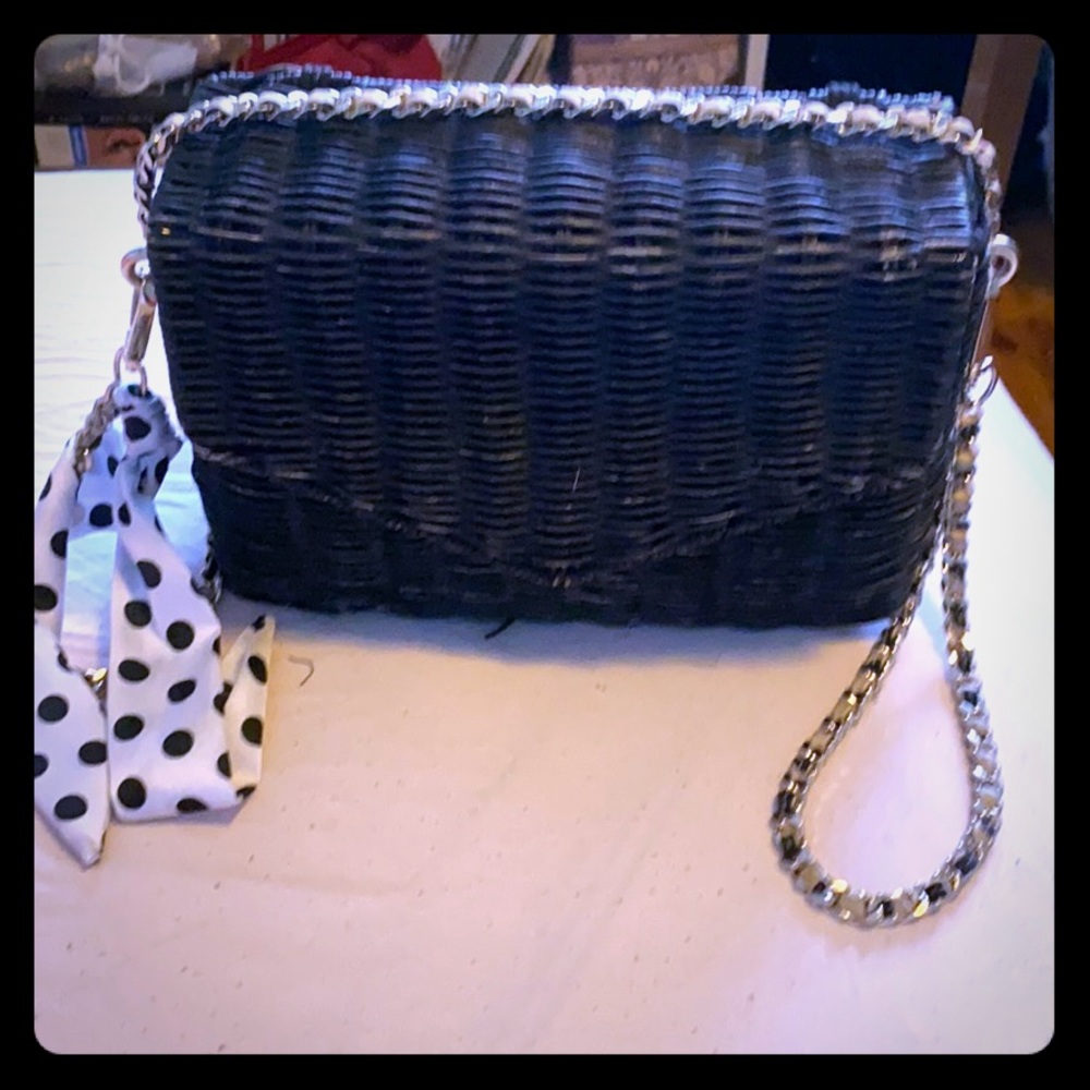Bucket bag